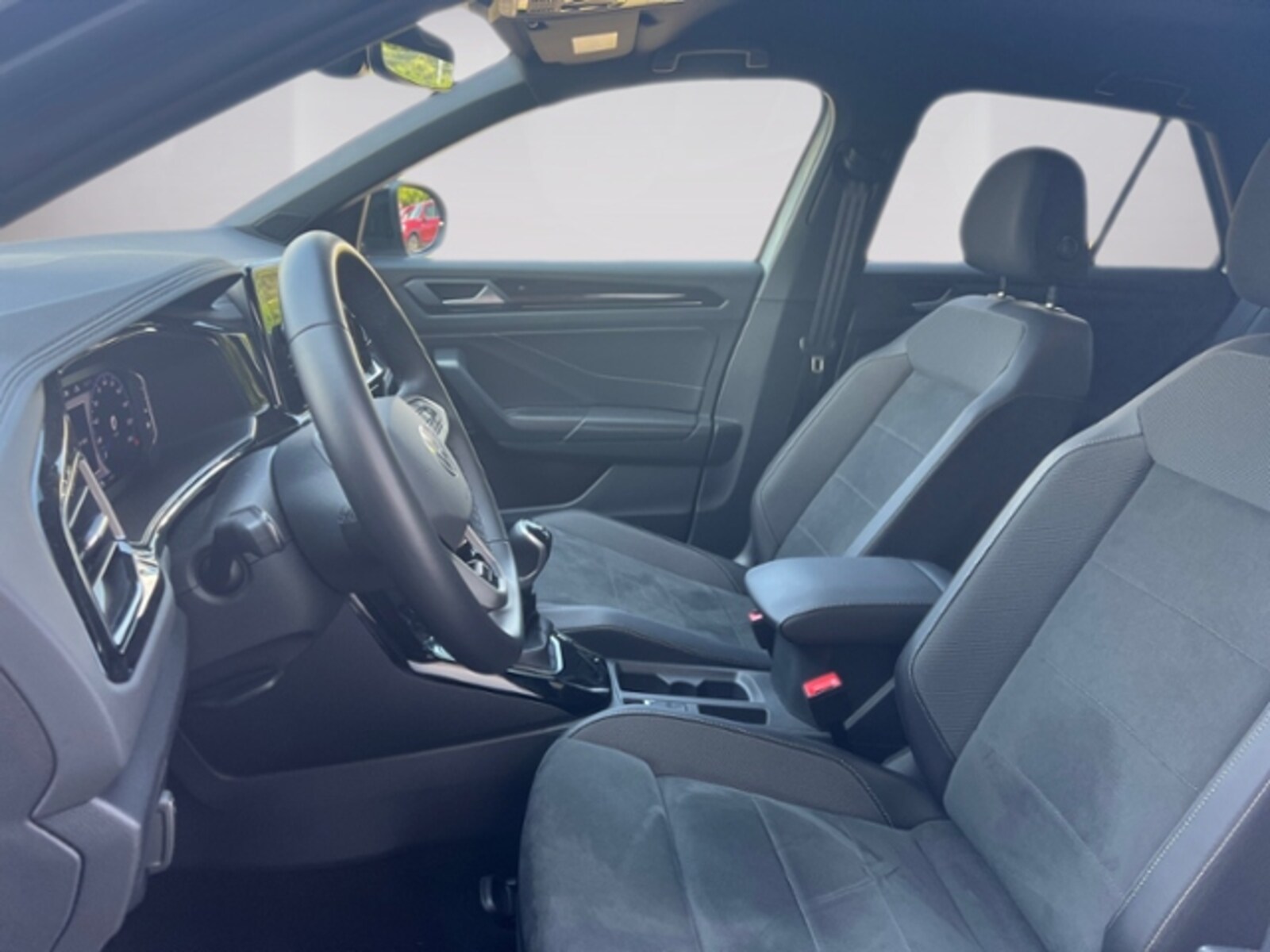 Volkswagen T-Roc – Bild 10