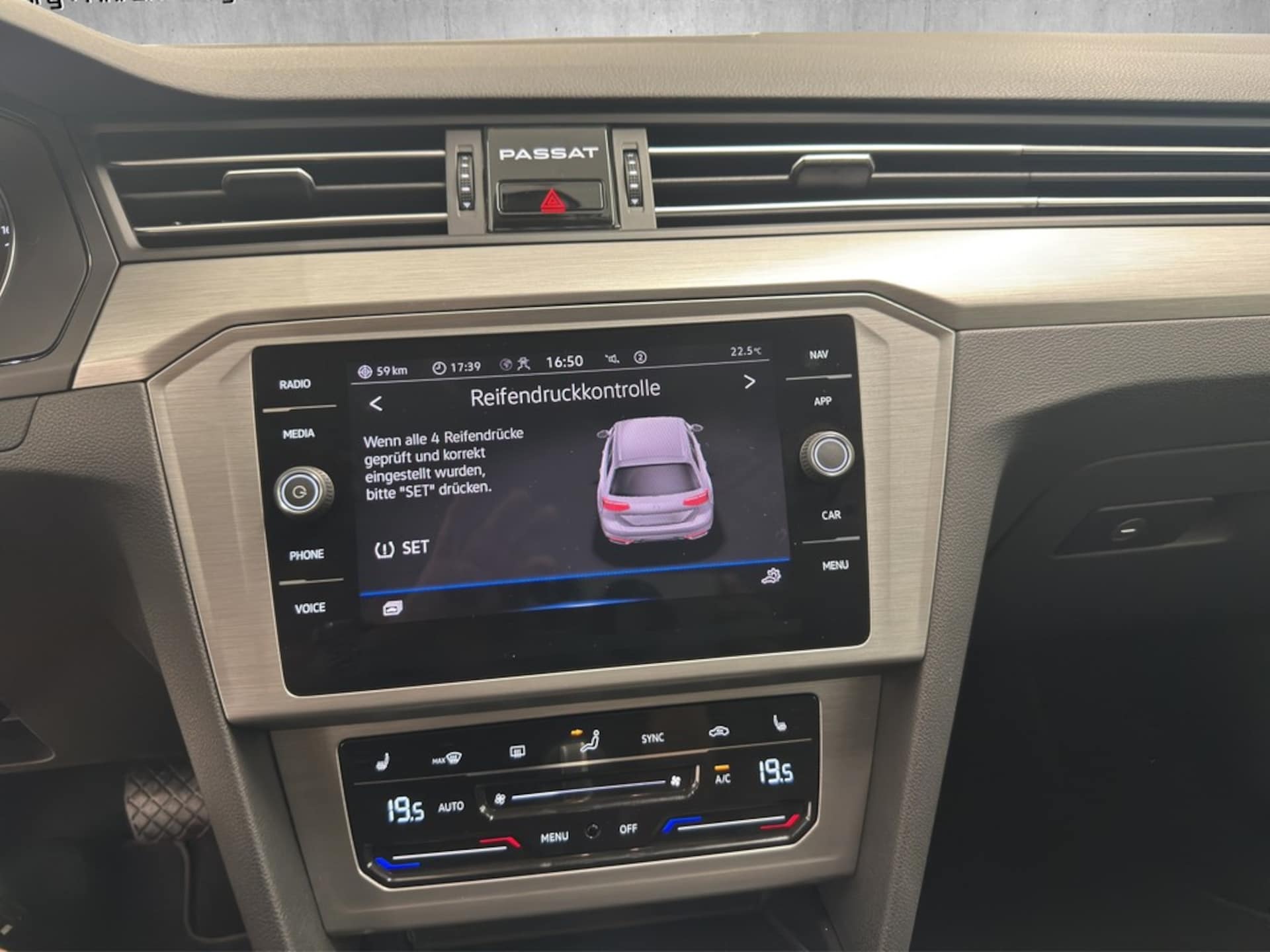 Volkswagen Passat Variant Conceptline