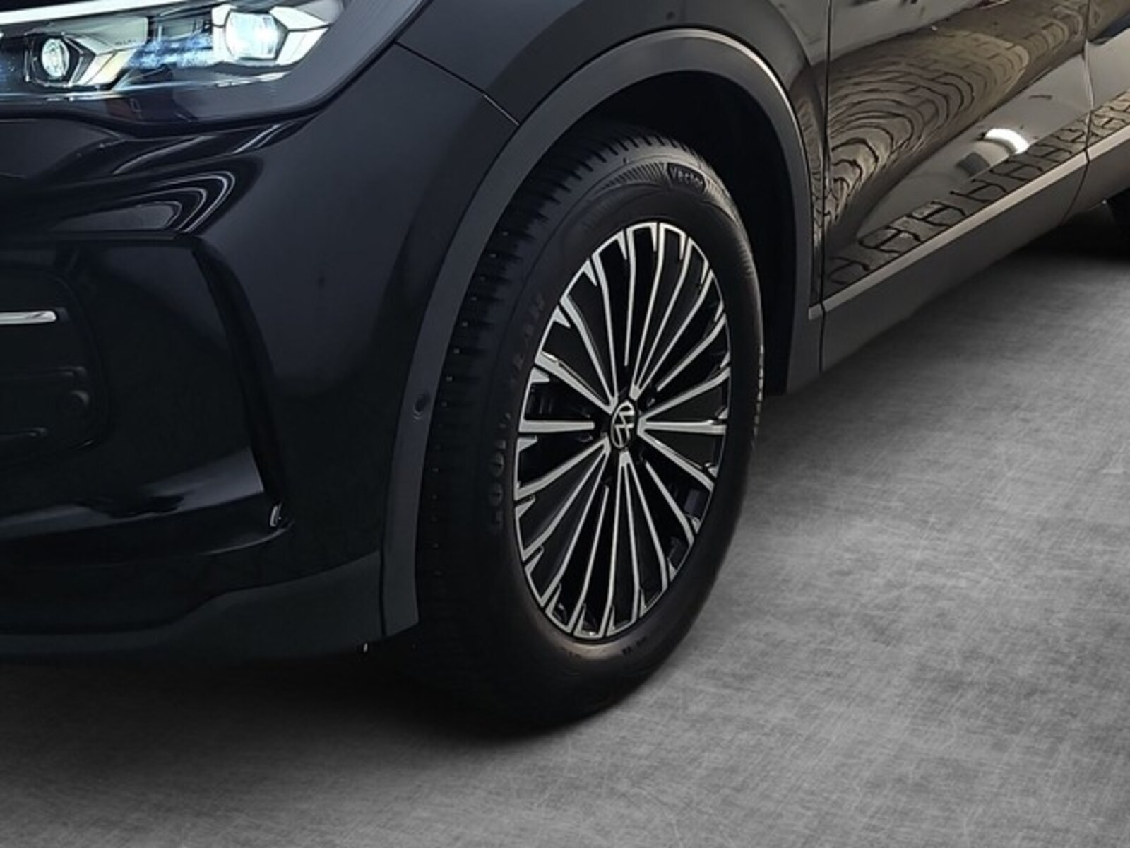 Volkswagen Tiguan – Bild 4