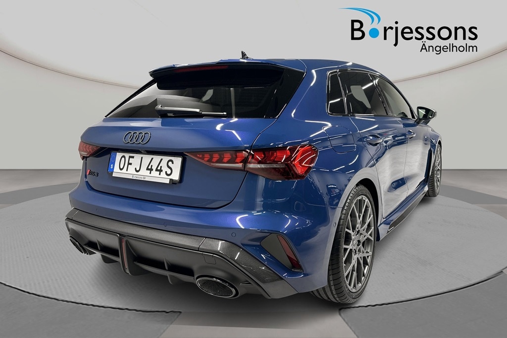 Bild som visar Audi RS 3 Sportback RS 3 Sportback 400 hk S tronic - för mer information kontakta din Audi Partner