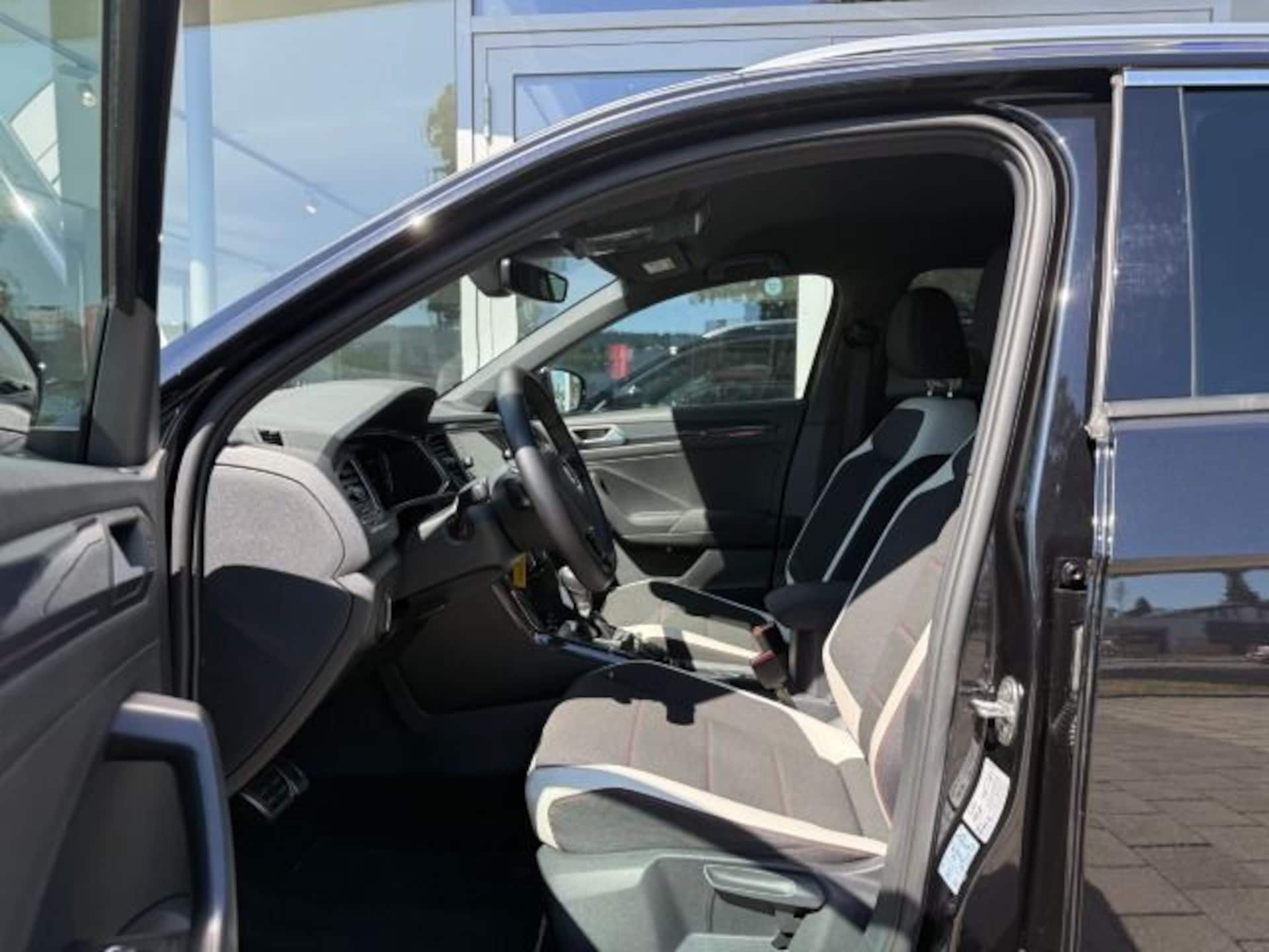 Volkswagen T-Roc Sport