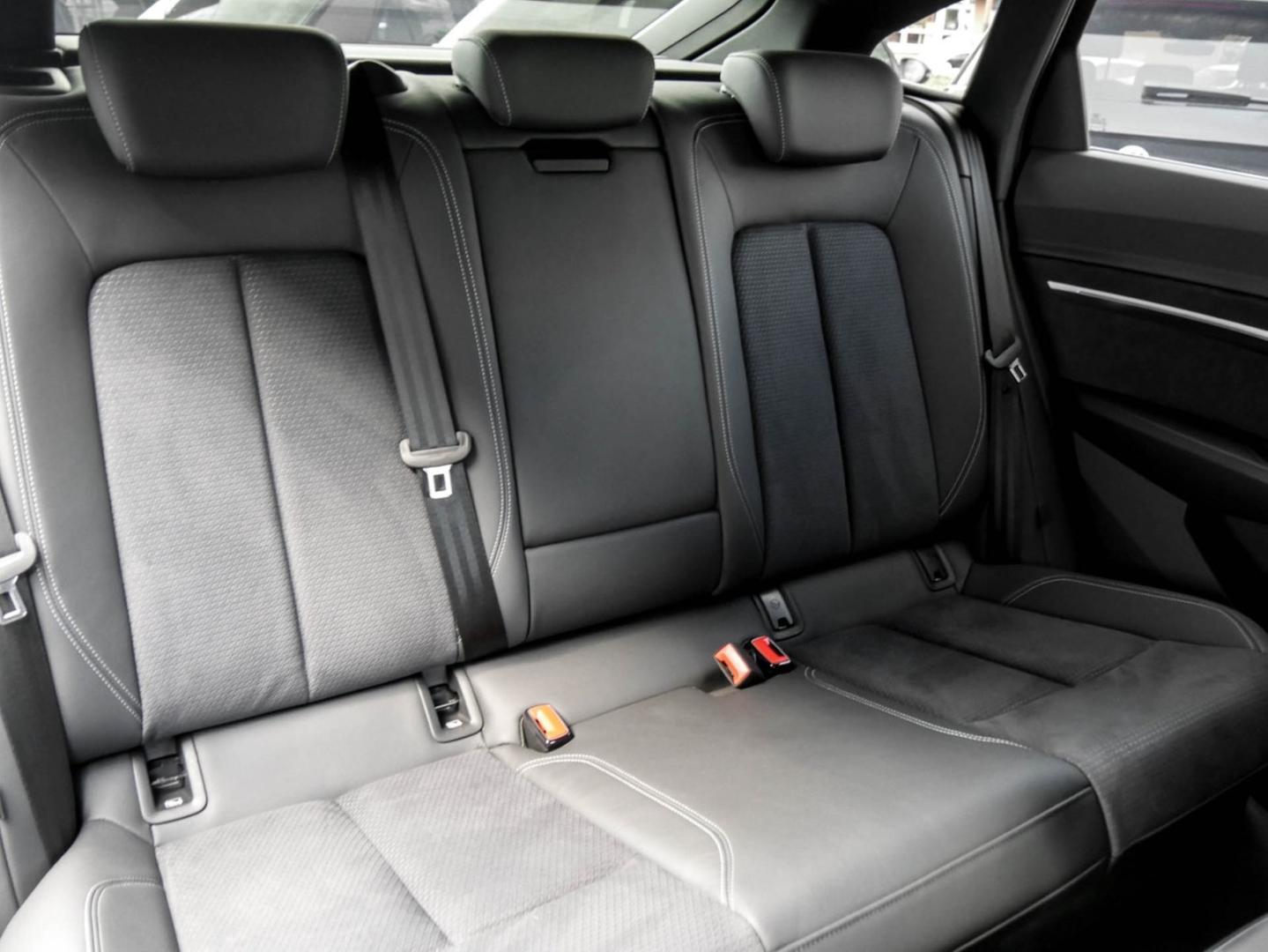Image about Audi Q8 Sportback e-tron advanced 55 e-tron quattro