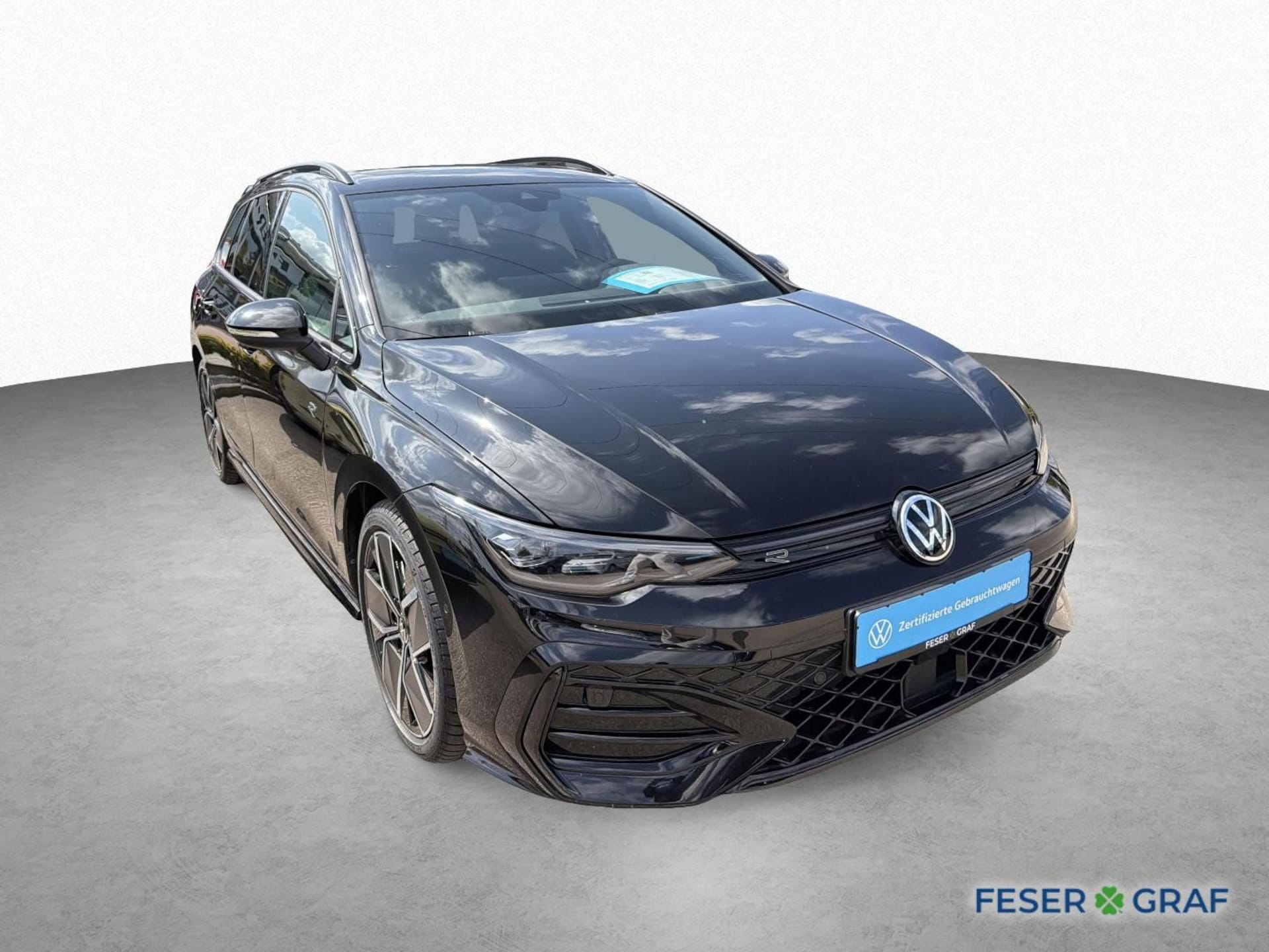 Volkswagen Golf Variant R-Line