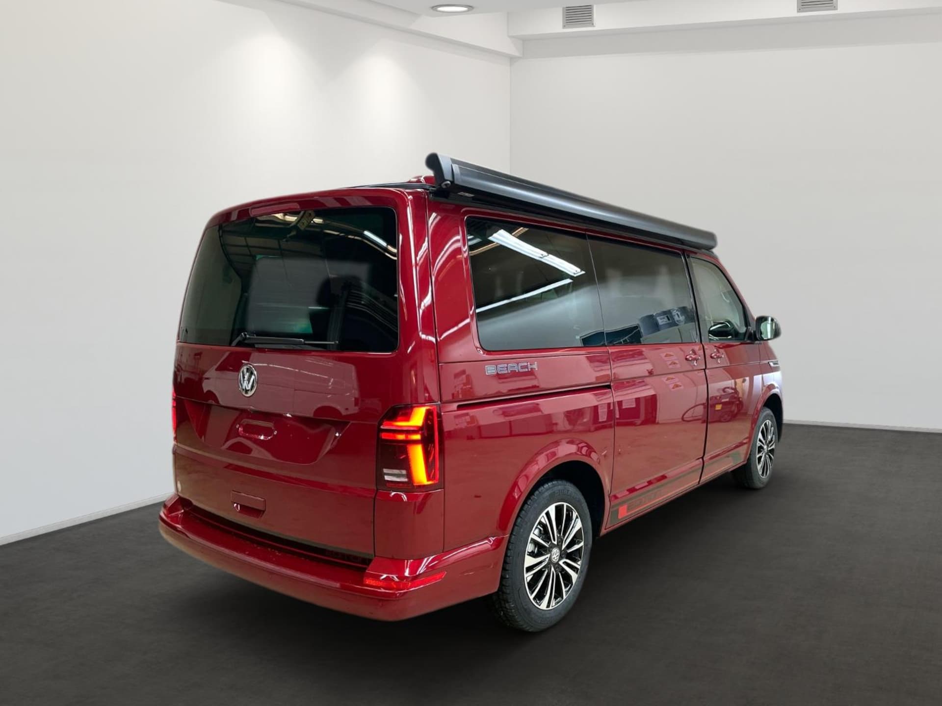 Volkswagen T6.1 California Beach