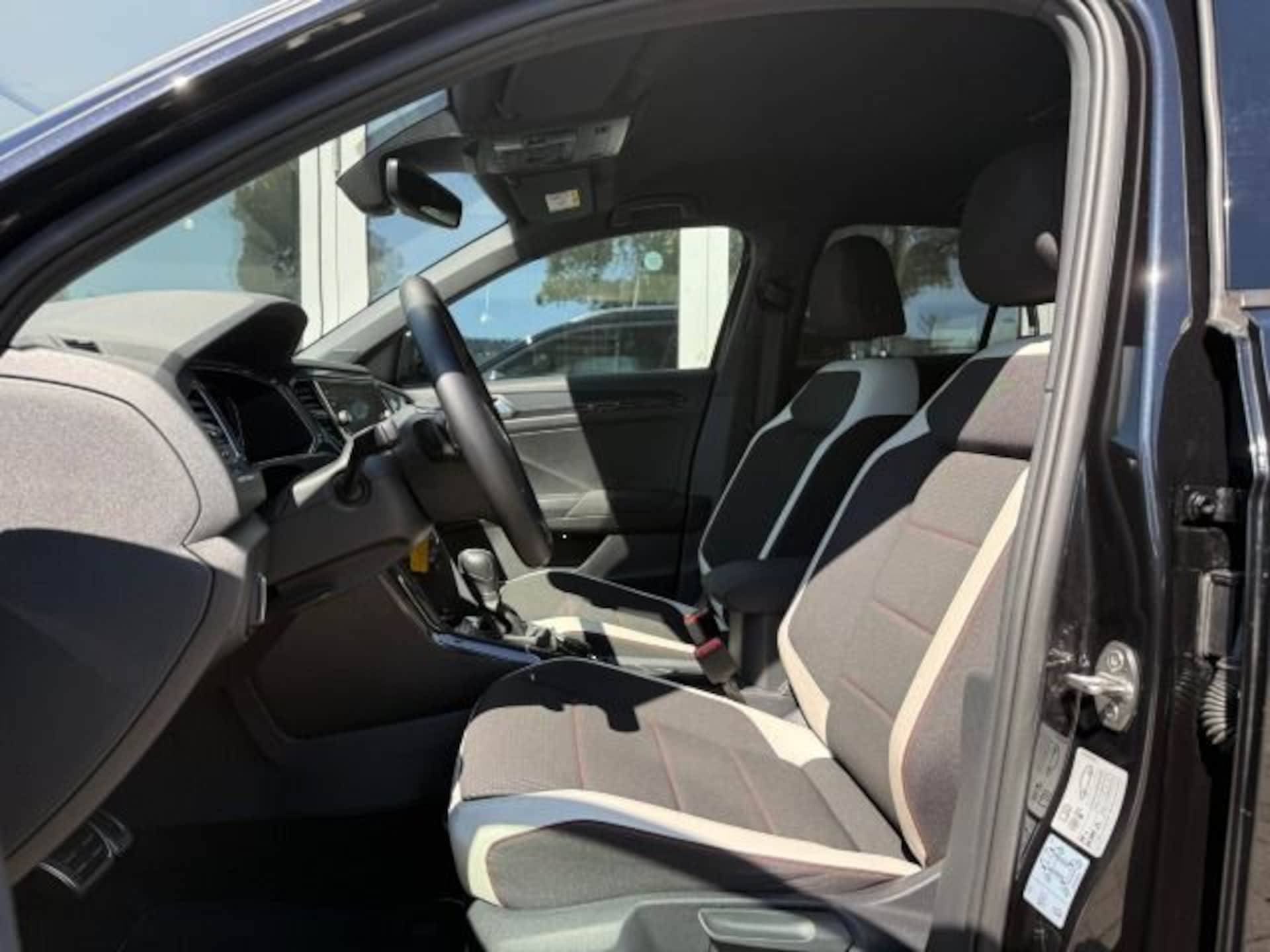Volkswagen T-Roc Sport