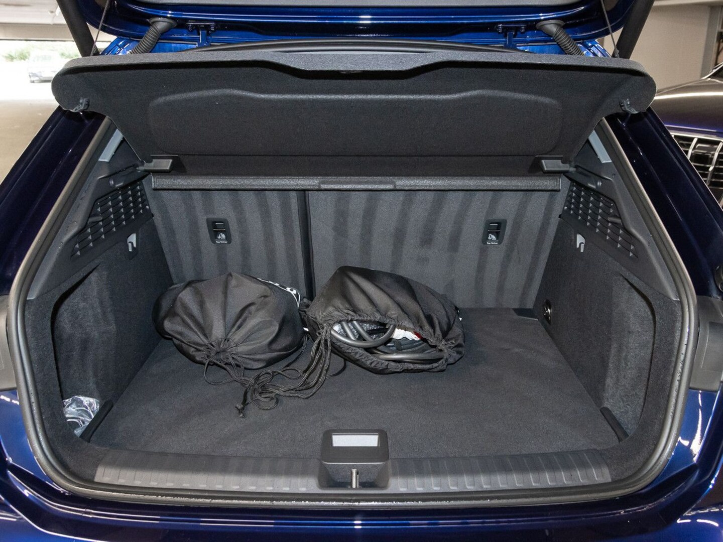 Bild über Audi A3 allstreet TFSI e 40 TFSI e S tronic - für weitere Informationen kontaktieren Sie den Audi Partner