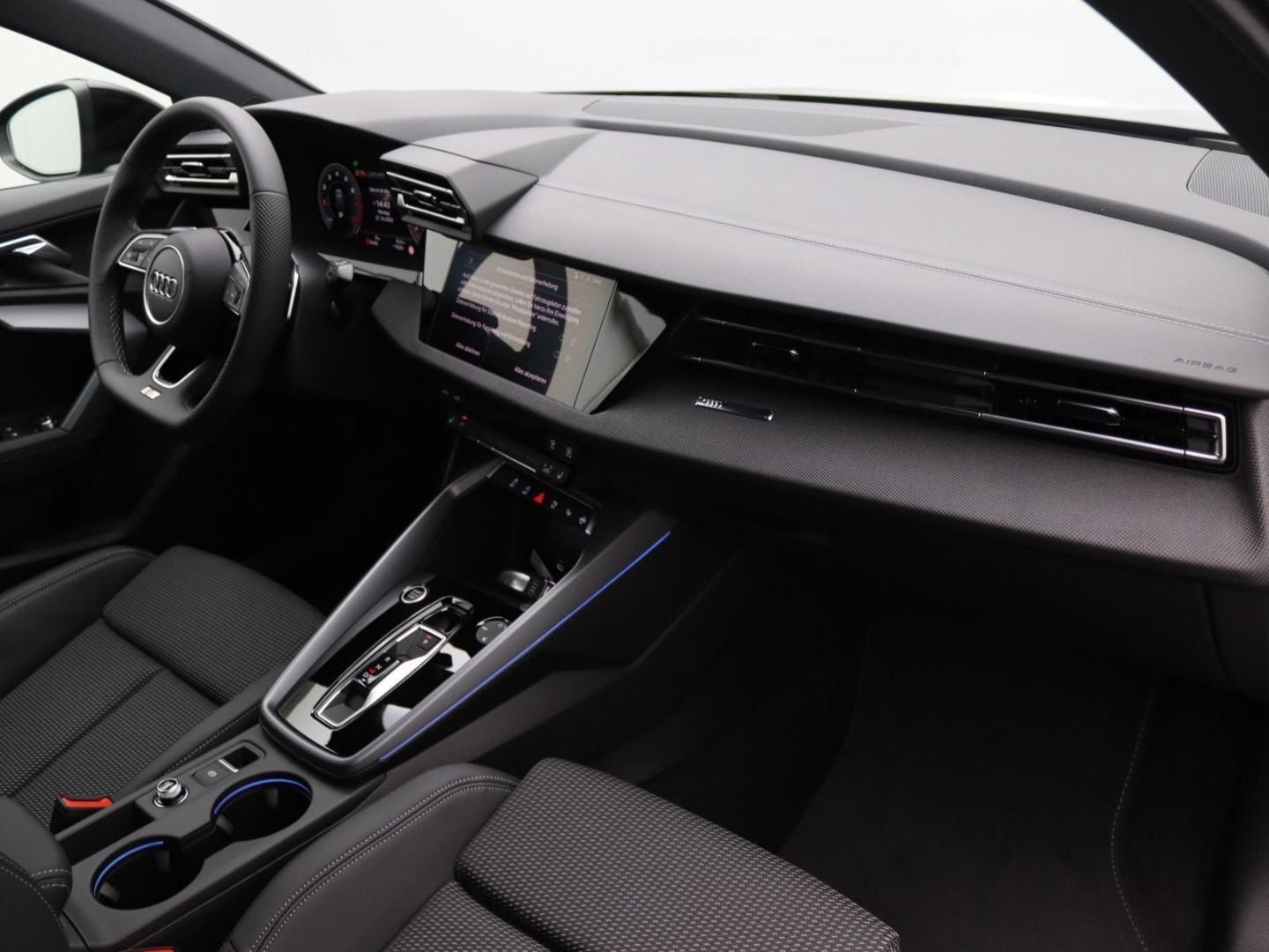 Bild über Audi A3 Sportback TFSI 110 kW S tronic - für weitere Informationen kontaktieren Sie den Audi Partner