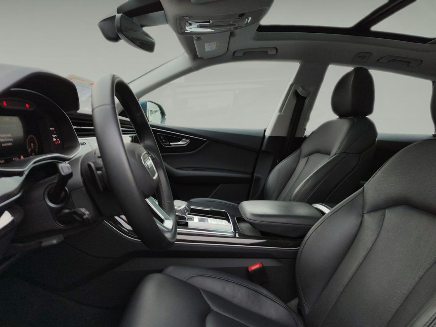 Image about Audi Q8 TFSI e 55 TFSI e quattro tiptronic