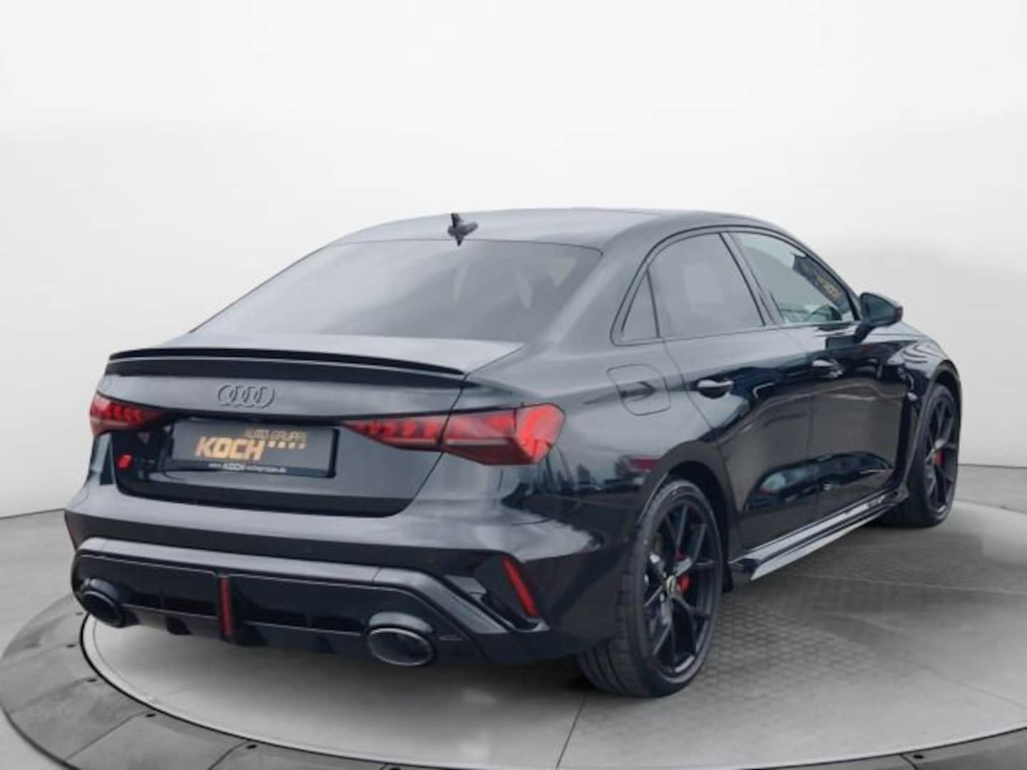 Bild über Audi RS 3 Limousine TFSI quattro 294 kW S tronic - für weitere Informationen kontaktieren Sie den Audi Partner