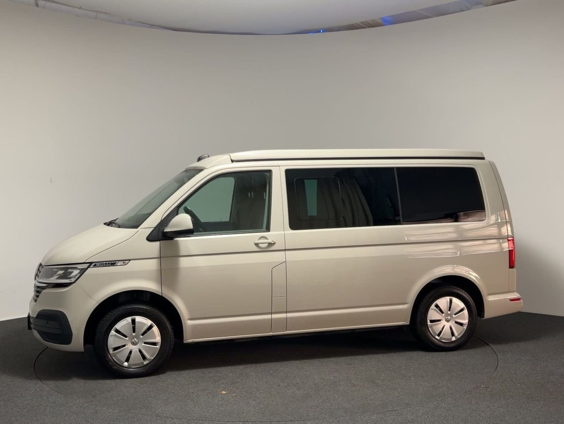 Volkswagen T6.1 Transporter Kasten kurzer Radstand