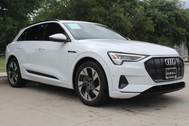 2022 Audi e-tron