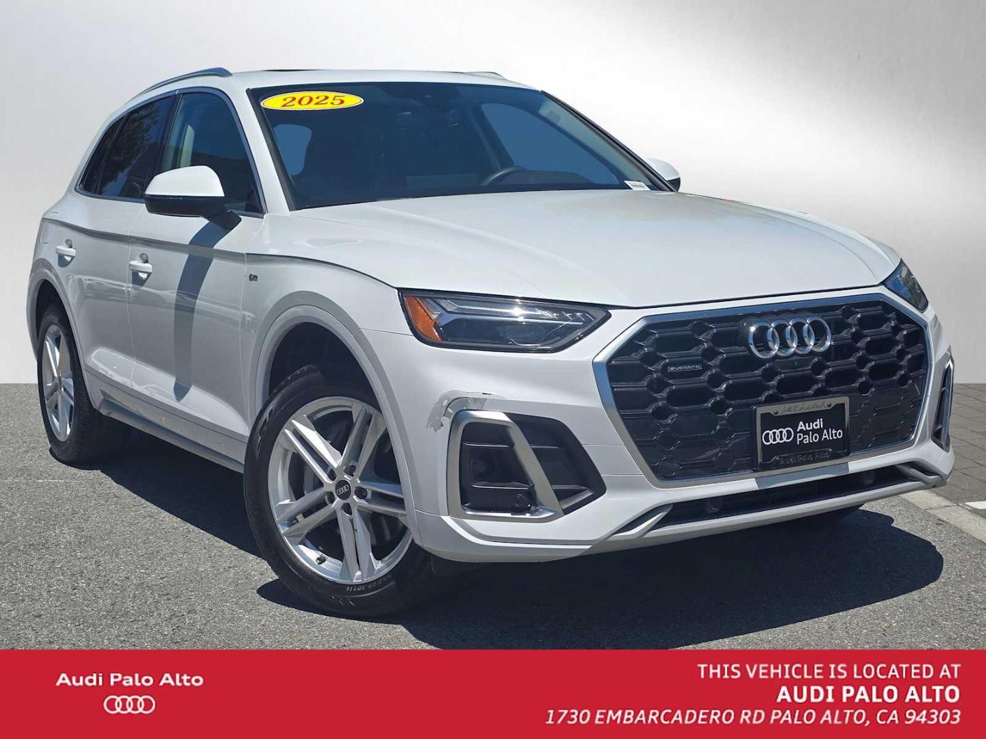 2023 Audi Q5 55 e Premium Plus's photo