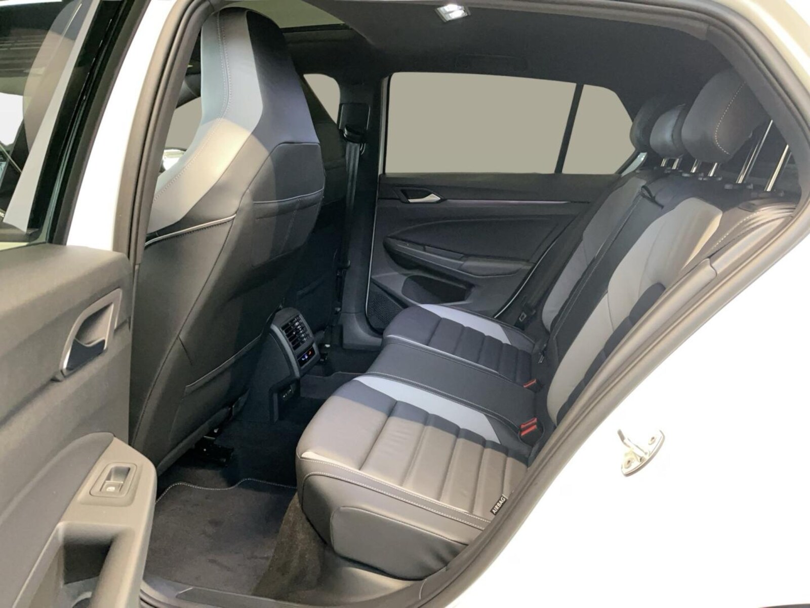Volkswagen Golf – Bild 11