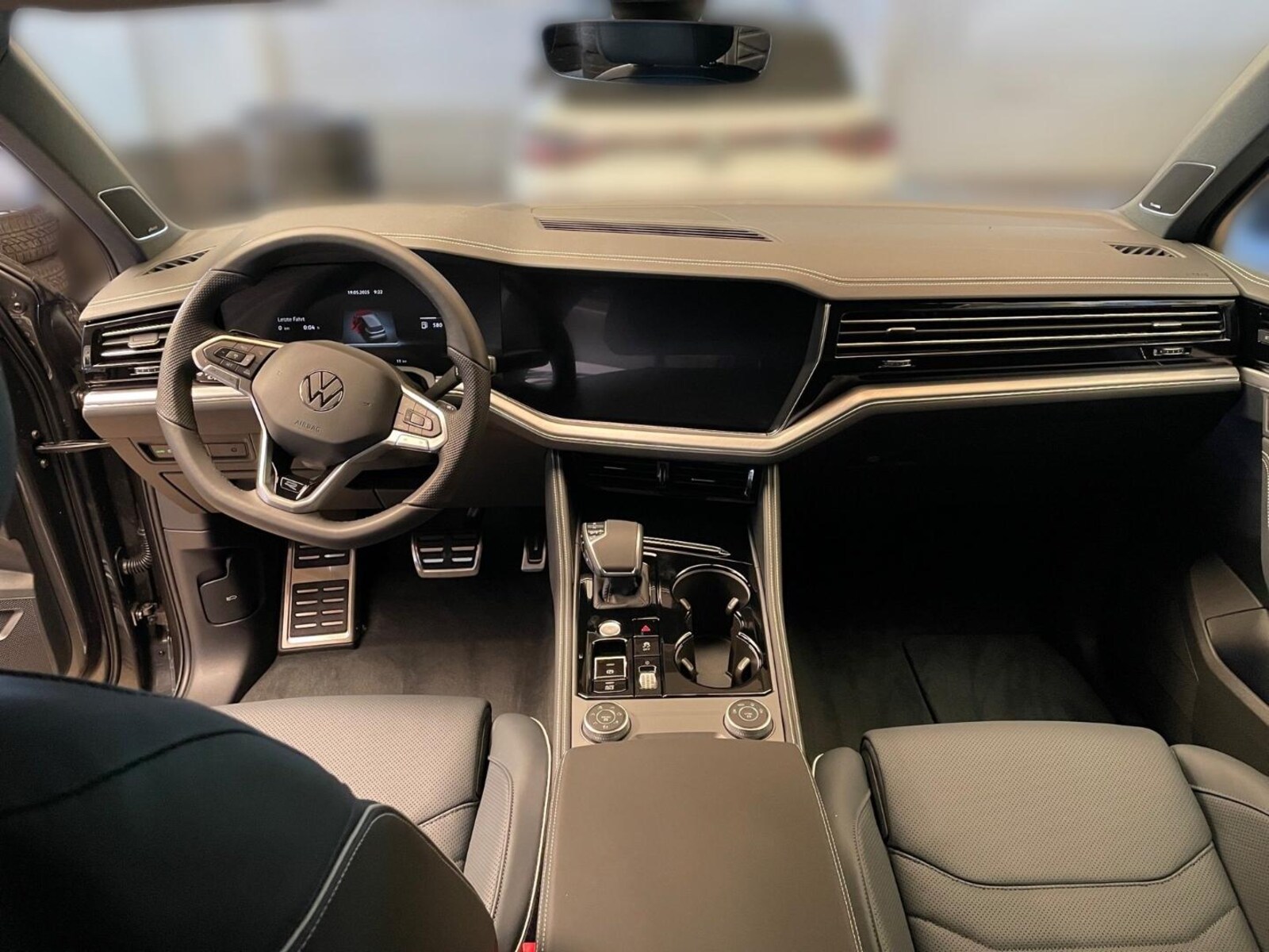 Volkswagen Touareg – Bild 12
