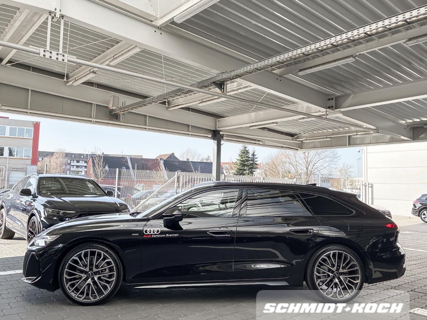 Bild über Audi A6 Avant e-hybrid e-hybrid quattro 220 kW S tronic - für weitere Informationen kontaktieren Sie den Audi Partner
