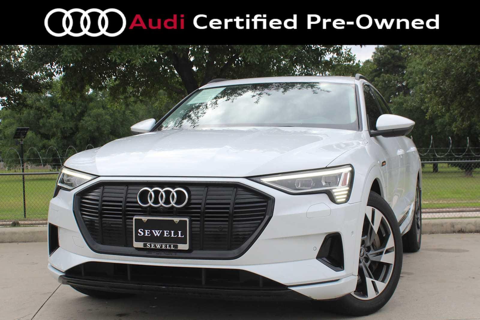 2022 Audi e-tron 95 kWh Premium quattro's photo