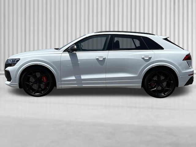 2026 Audi RS Q8 SUV performance