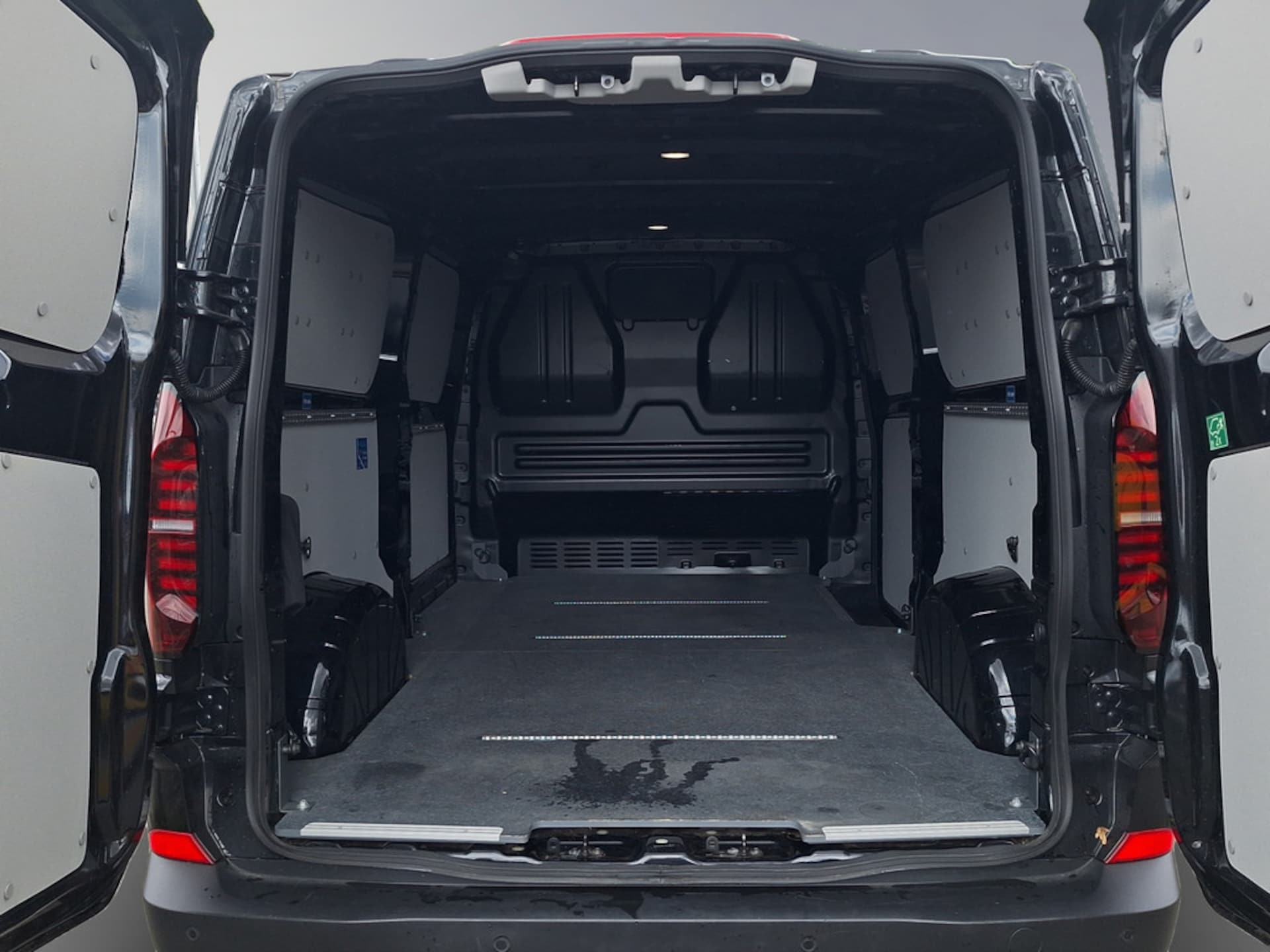 Volkswagen Transporter Kasten langer Radstand