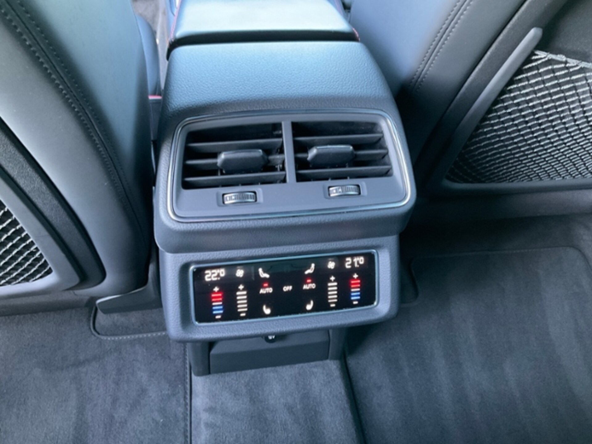 Audi Q8 e-tron S line