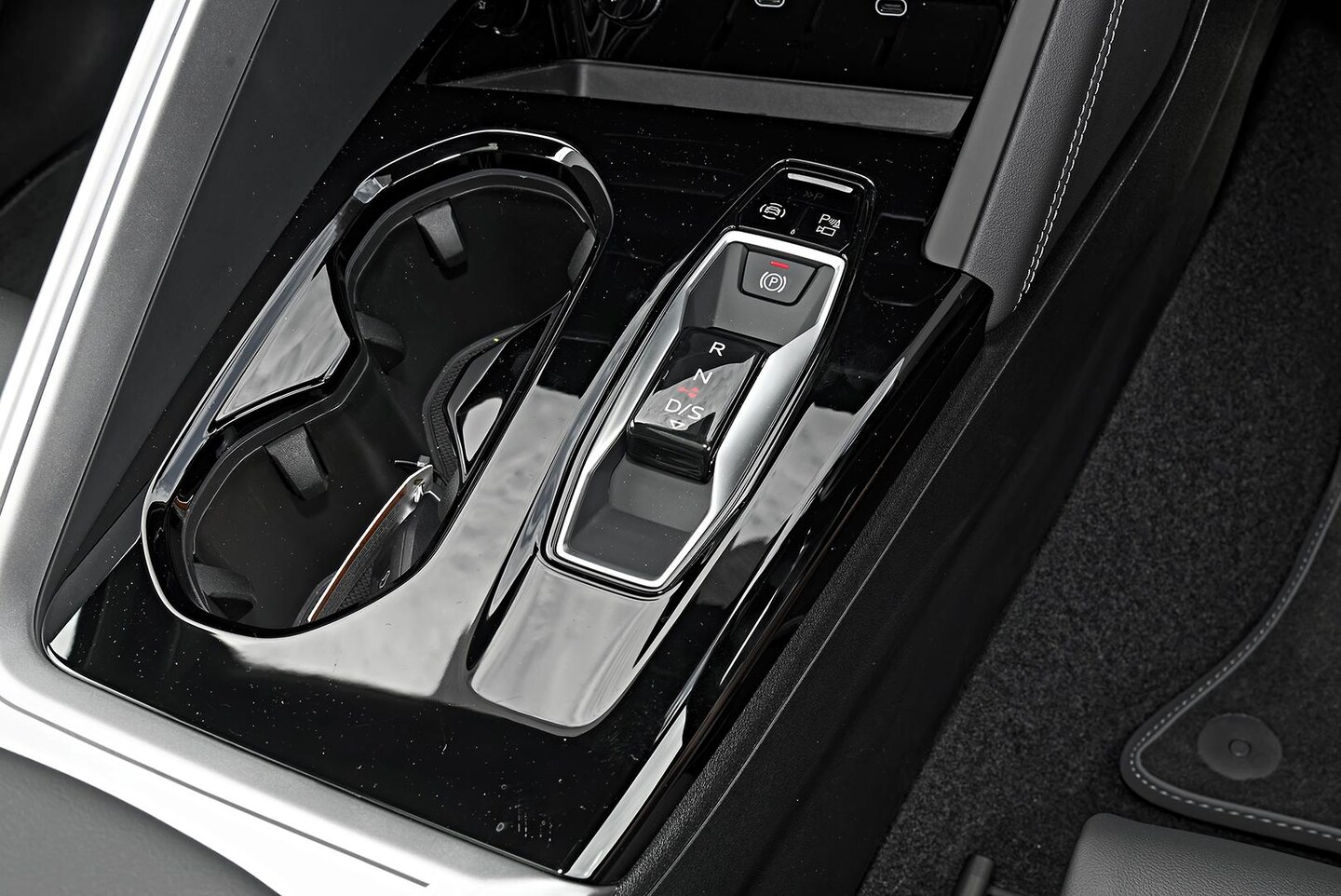 Image about Audi Q5 SUV TDI quattro 150 kW sport