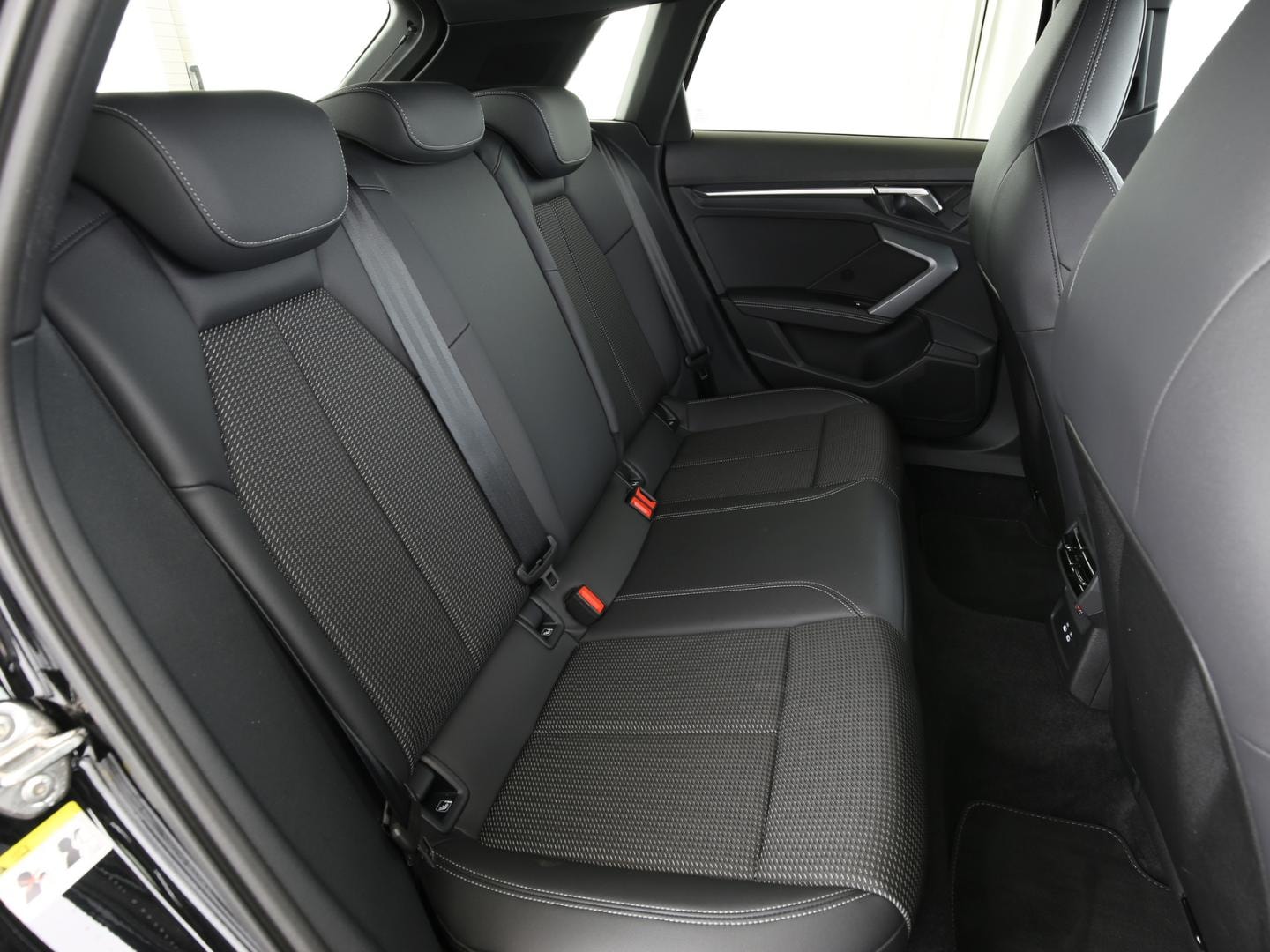 Bild über Audi A3 allstreet TFSI e TFSI e 150 kW S tronic - für weitere Informationen kontaktieren Sie den Audi Partner