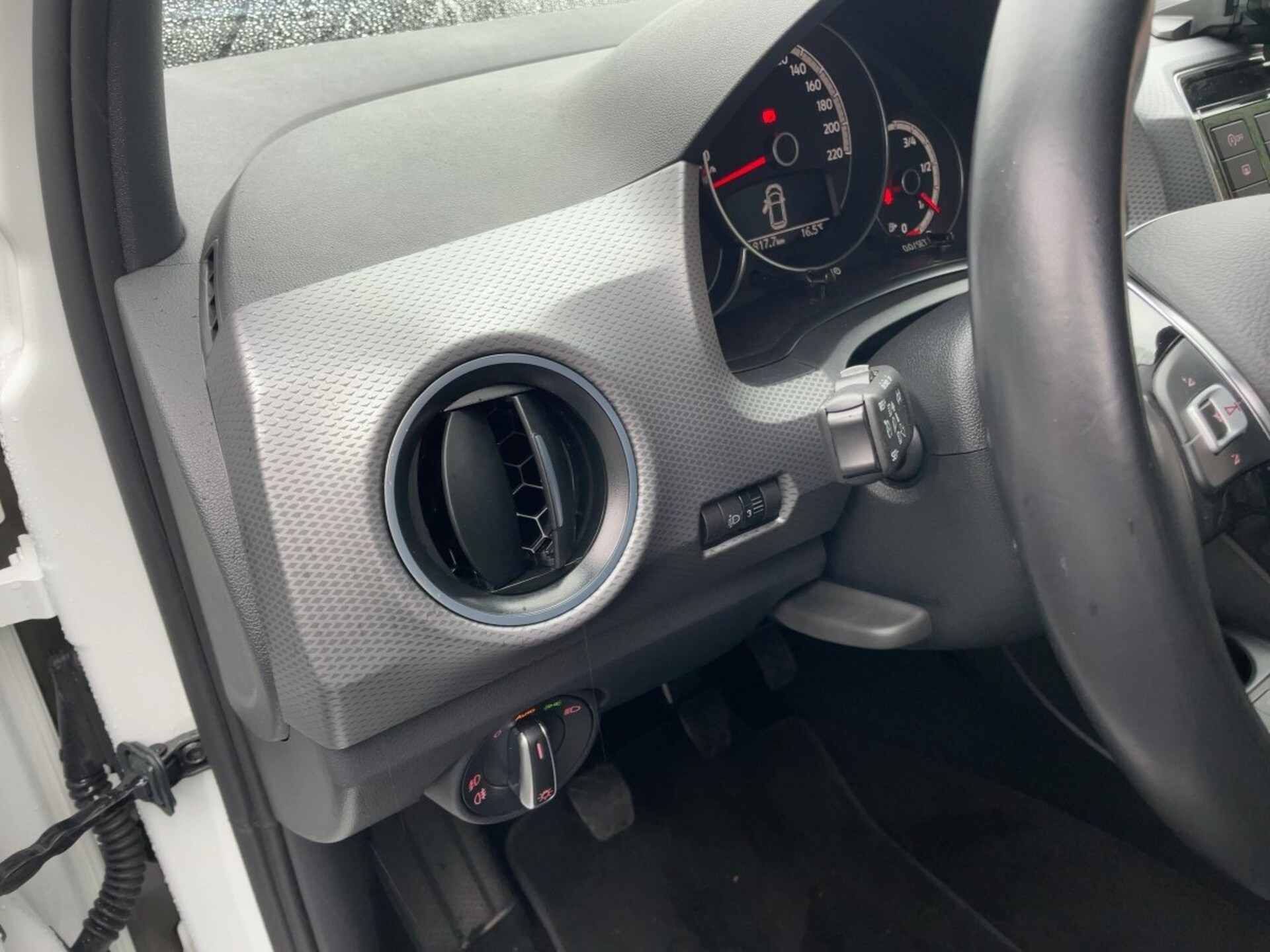 Volkswagen up! ACTIVE