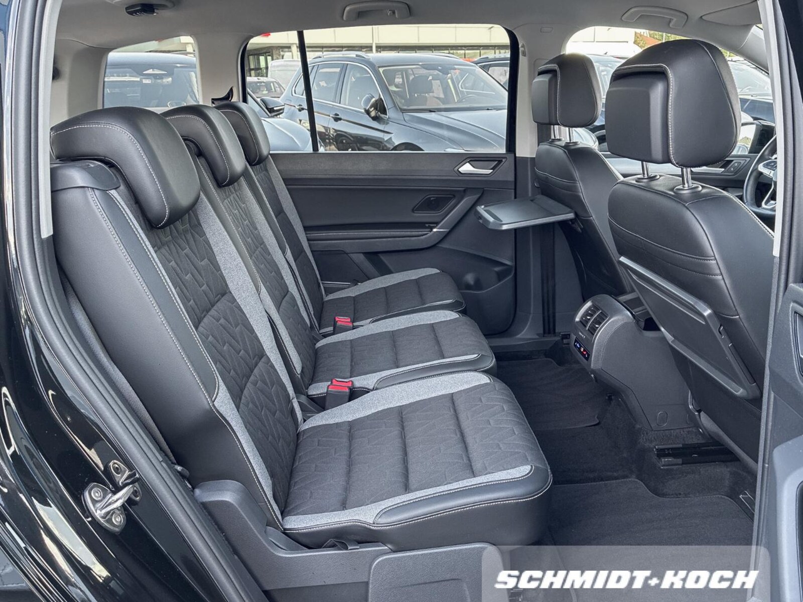 Volkswagen Touran – Bild 8