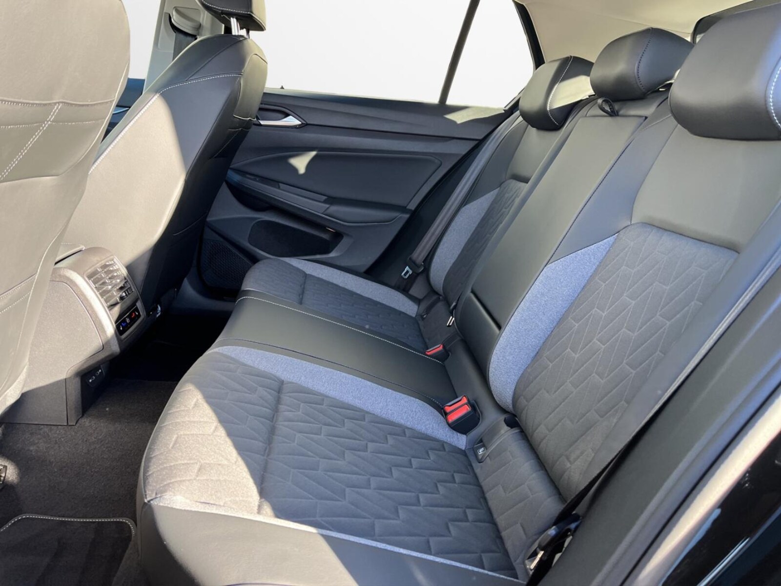Volkswagen Golf – Bild 12