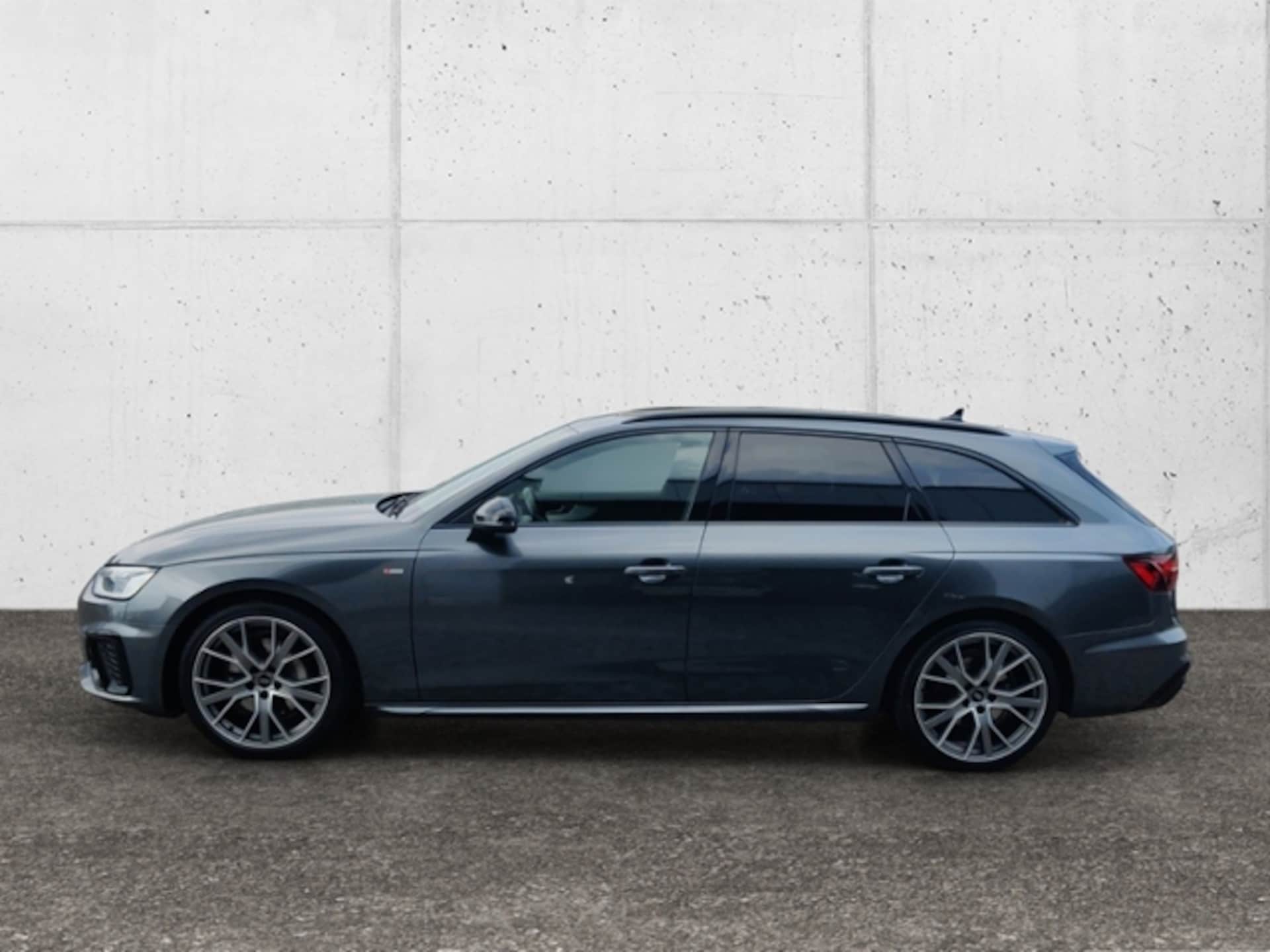 Audi A4 Avant S line