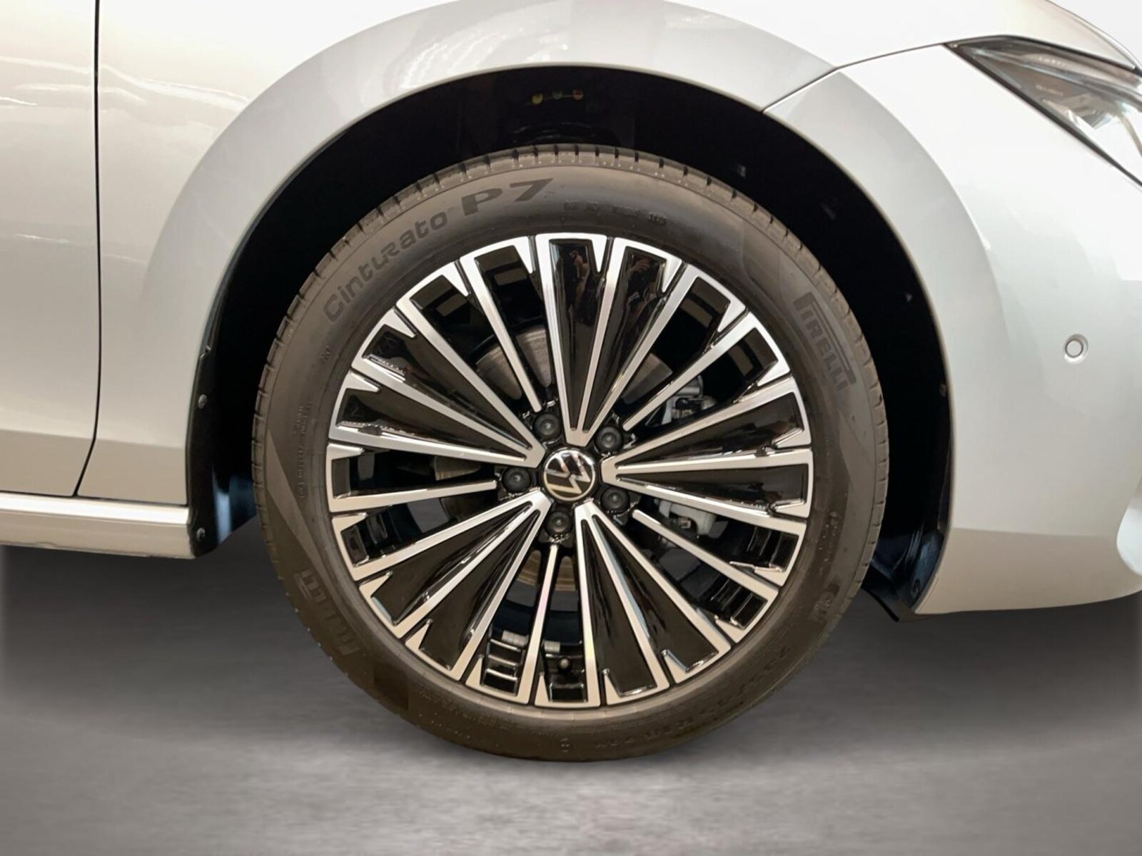 Volkswagen Passat – Bild 6