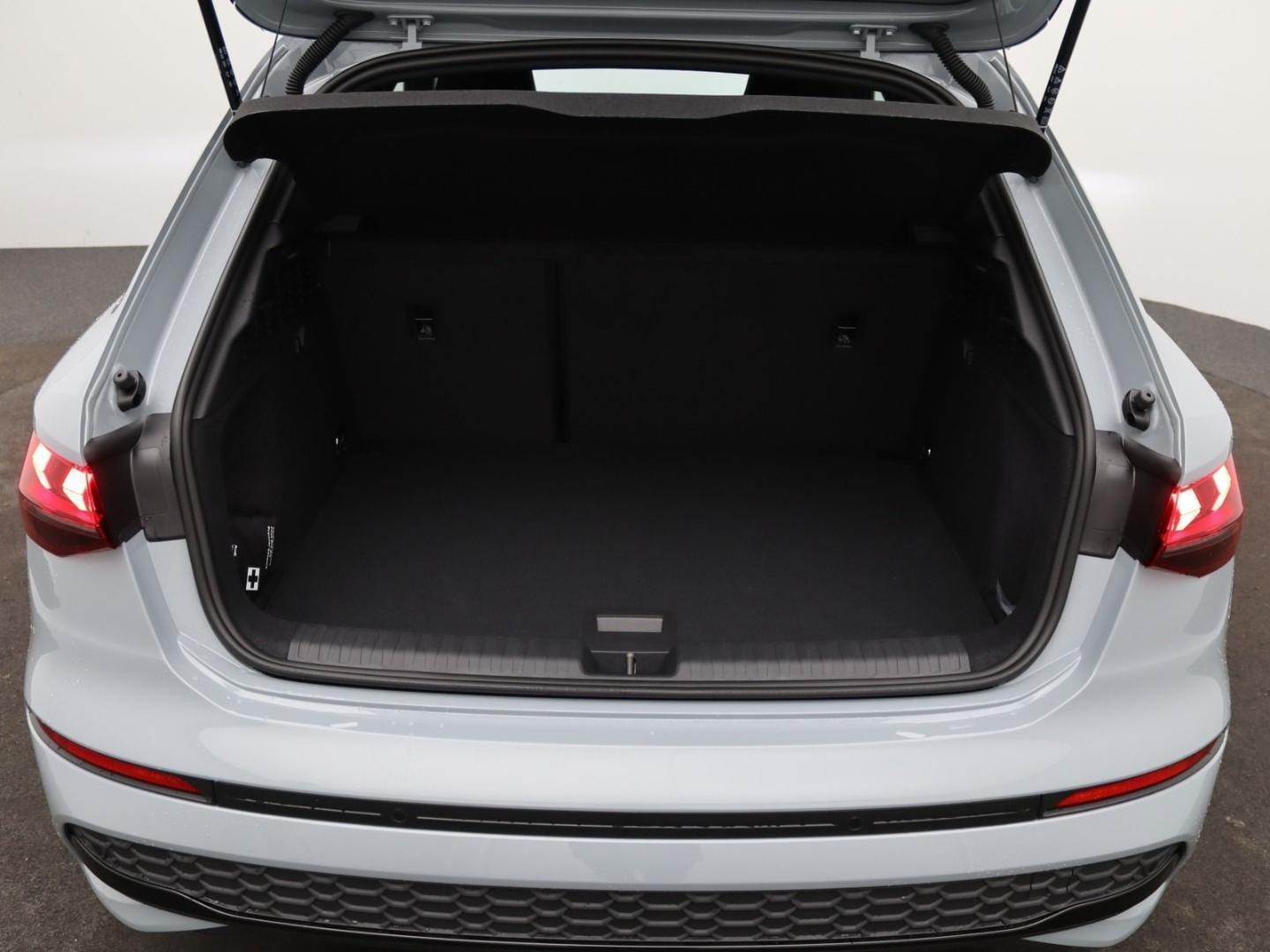 Bild über Audi A3 Sportback TFSI 110 kW S tronic - für weitere Informationen kontaktieren Sie den Audi Partner