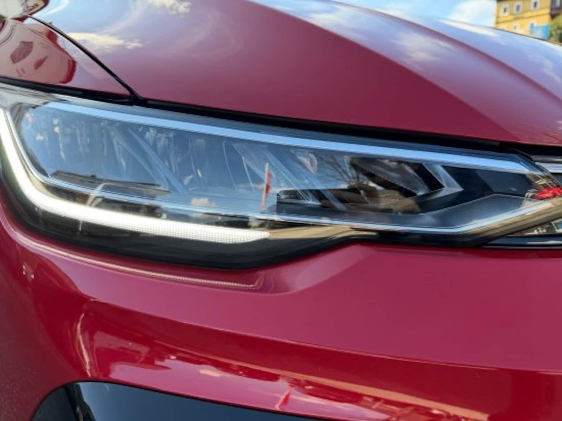 Volkswagen Golf R-Line
