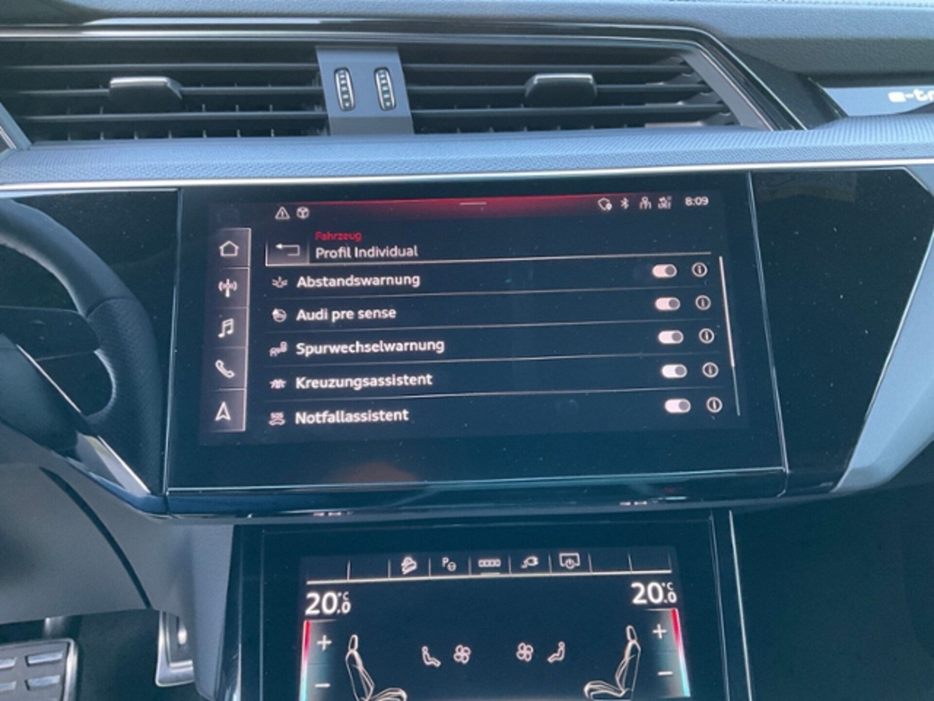 Audi Q8 e-tron S line