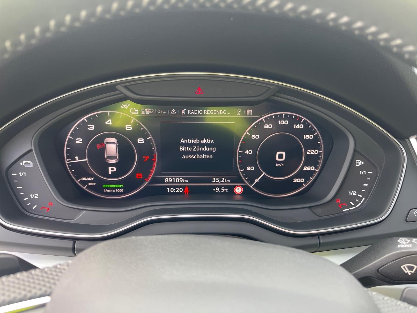 Image about Audi Q5 TFSI e sport 50 TFSI e quattro S tronic