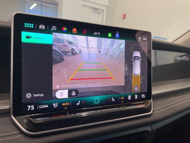 2025 Volkswagen Tiguan SE - Photo 32
