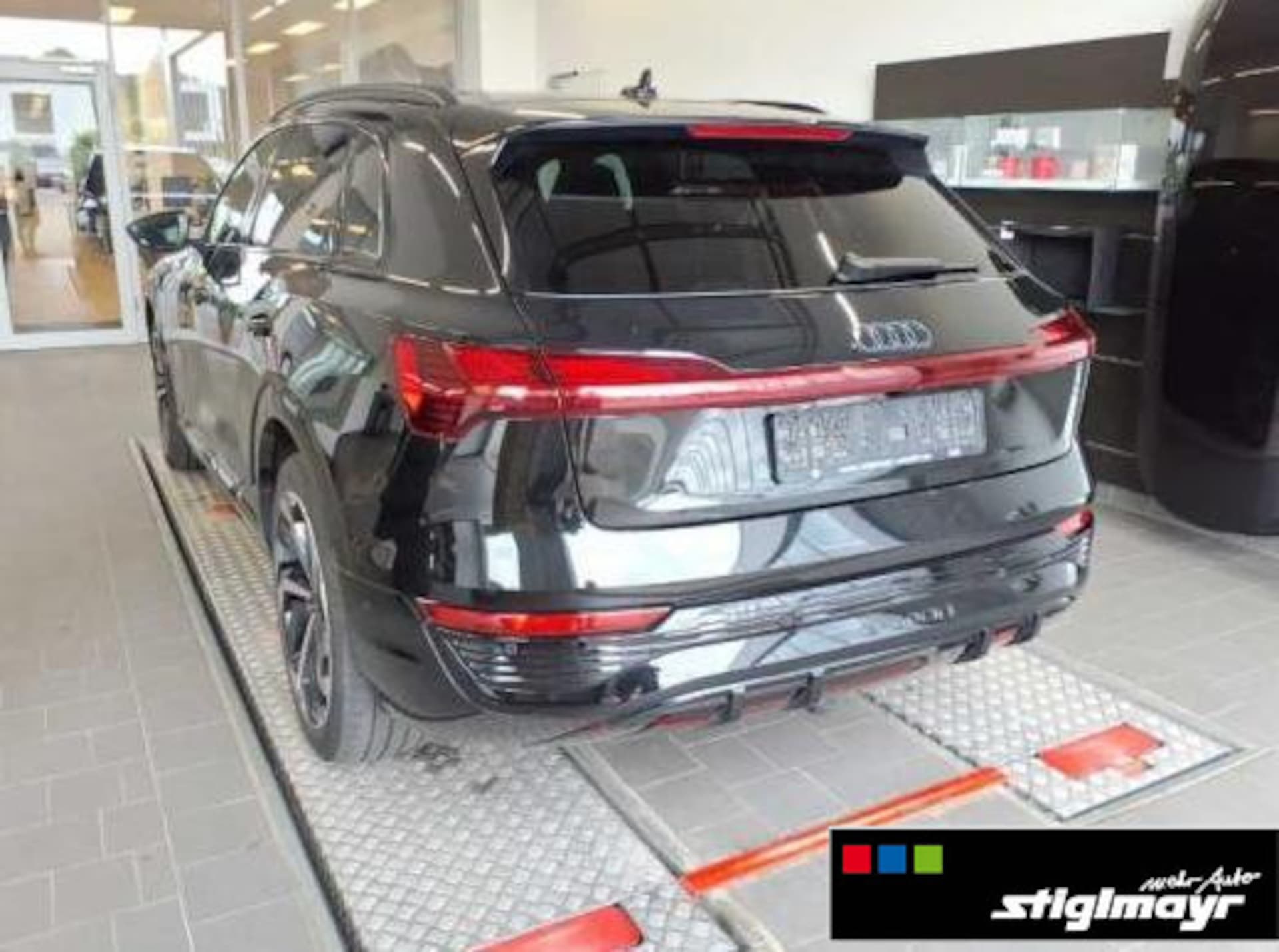 Audi Q8 e-tron S line