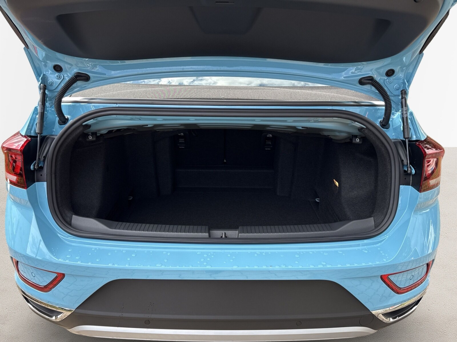 Volkswagen T-Roc Cabriolet – Bild 10