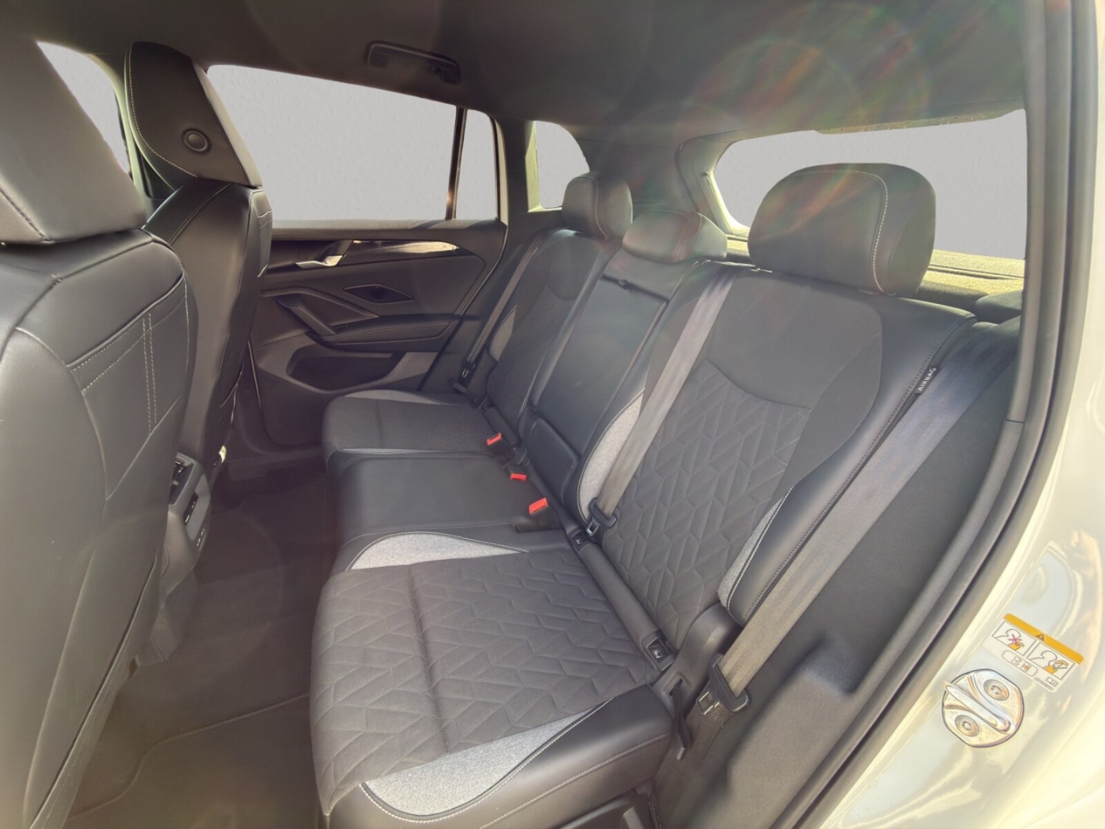 Volkswagen Tiguan – Bild 12