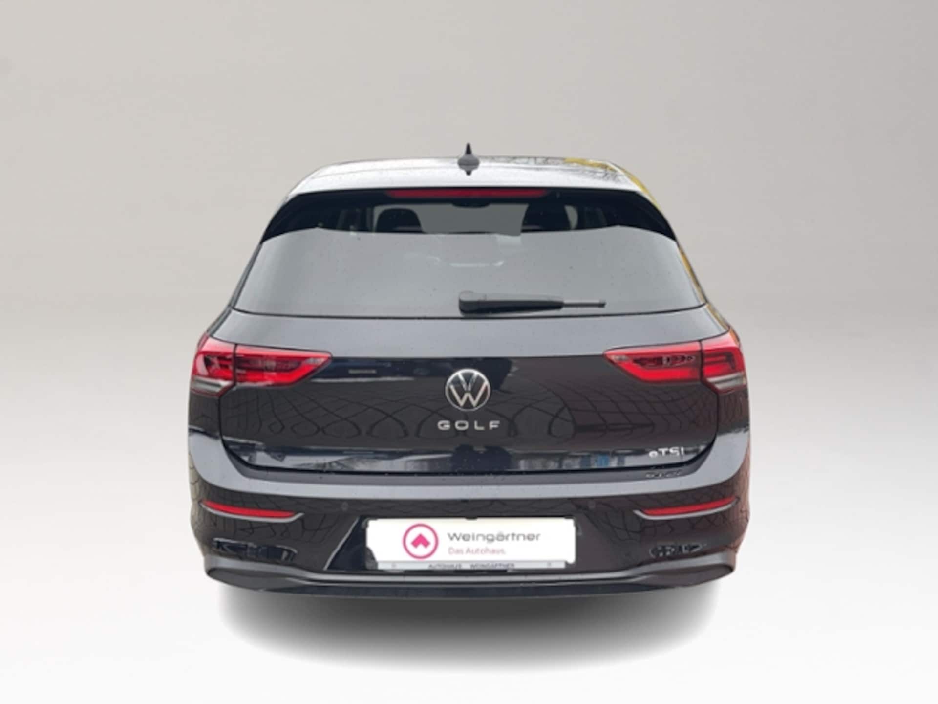 Volkswagen Golf Life