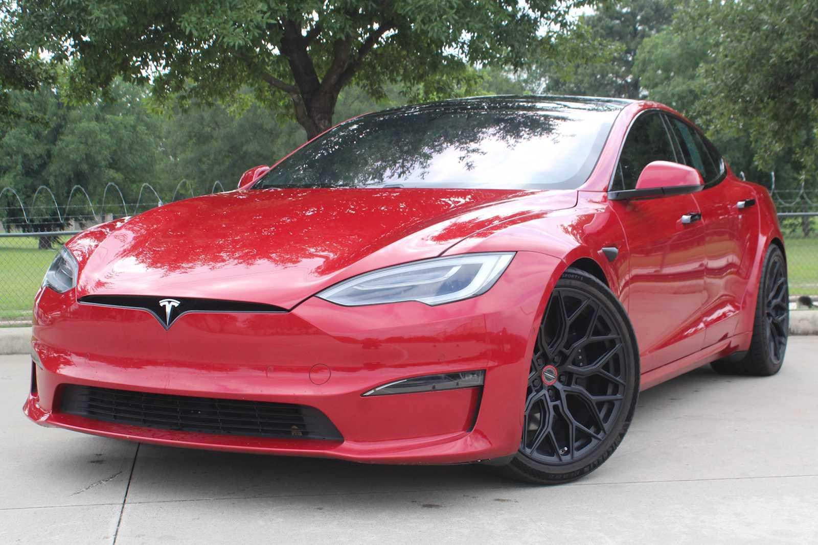 2021 Tesla Model S Plaid's photo