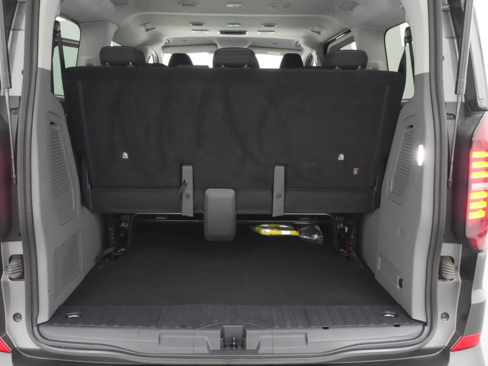 Volkswagen Caravelle Basis-Modell