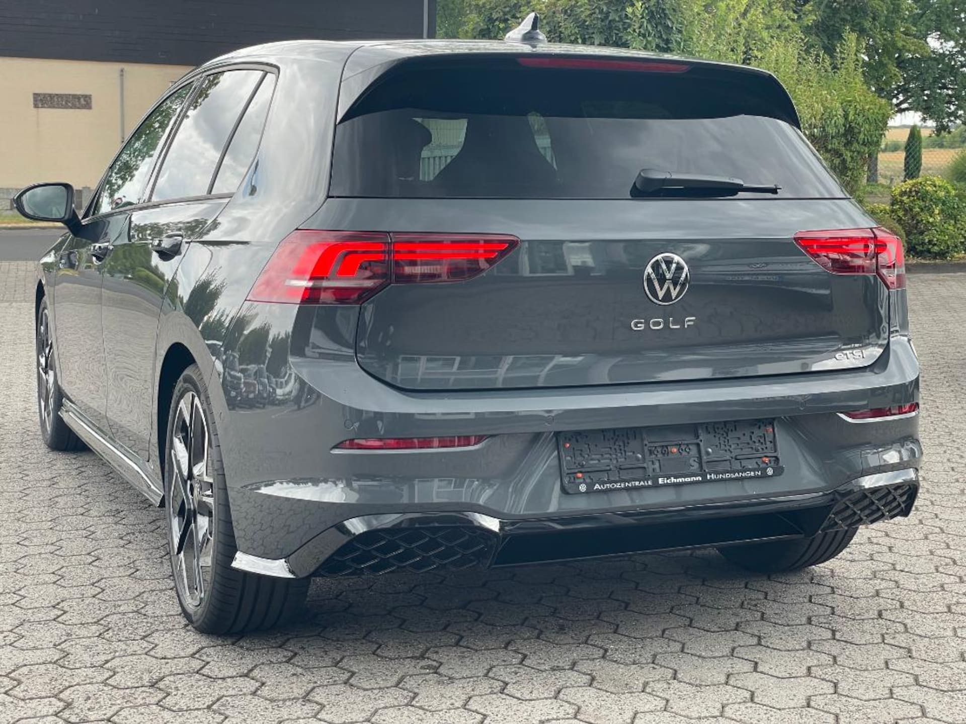 Volkswagen Golf R-Line