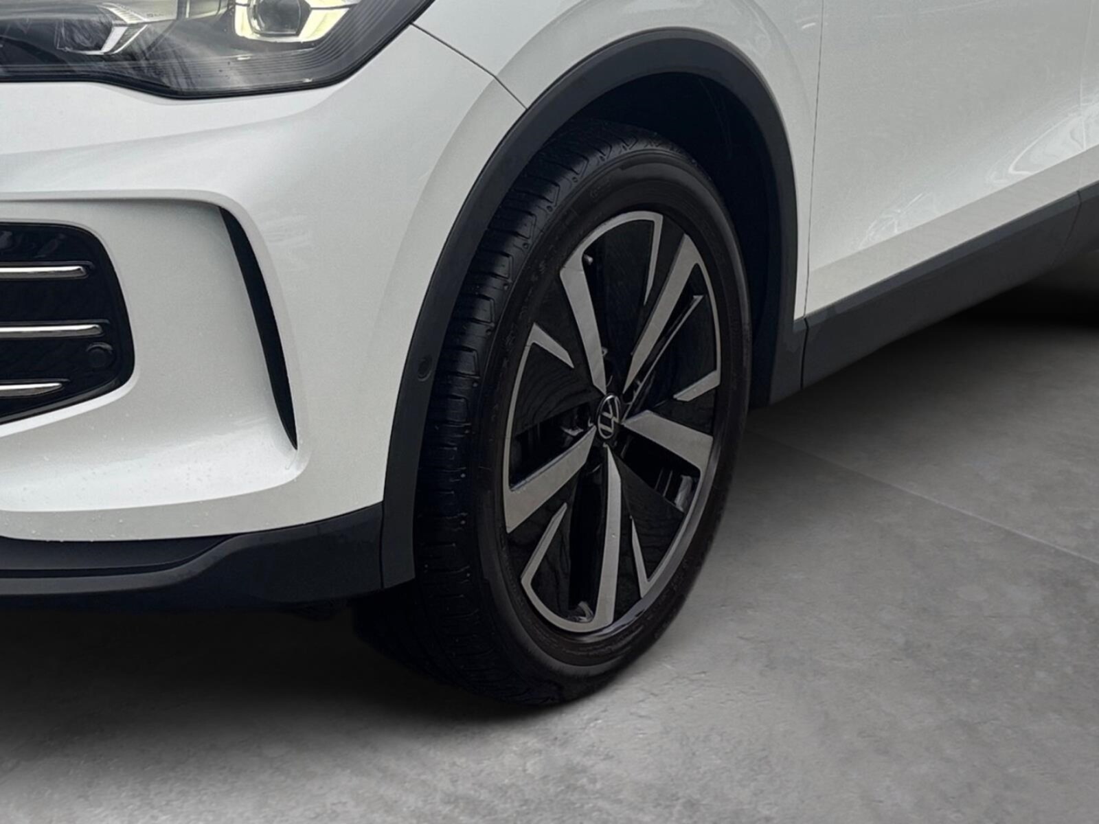 Volkswagen Tiguan – Bild 8