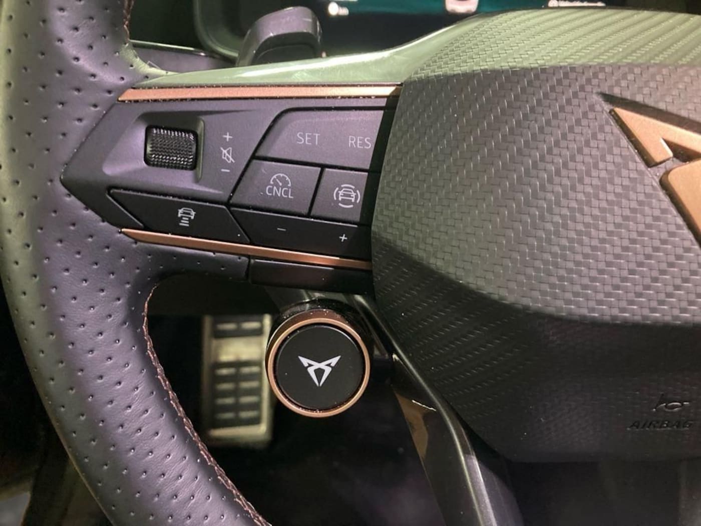 CUPRA Formentor 1.5 TSI e-Hybrid VZ Extreme DSG 200 kW (272 CV) — photo 9