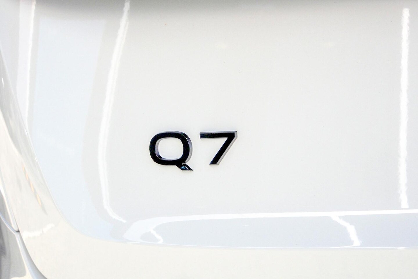 Image about Audi Q7 SUV Q7 S line TDI quattro tiptronic