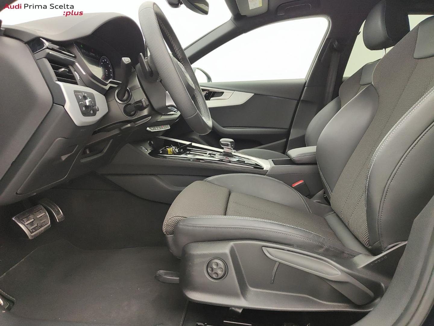 Image about Audi A4 Avant S line edition 40 TDI quattro 150 kW (204 CV) S tronic