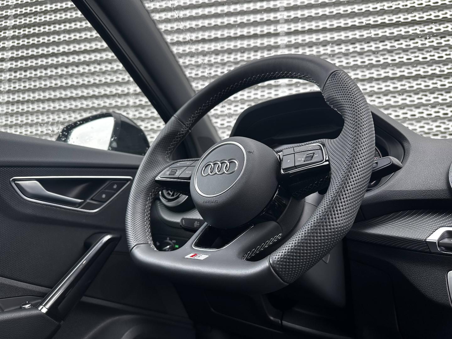 Image about Audi Q2 S line plus 35 TFSI 110 kW (150 ch) S tronic