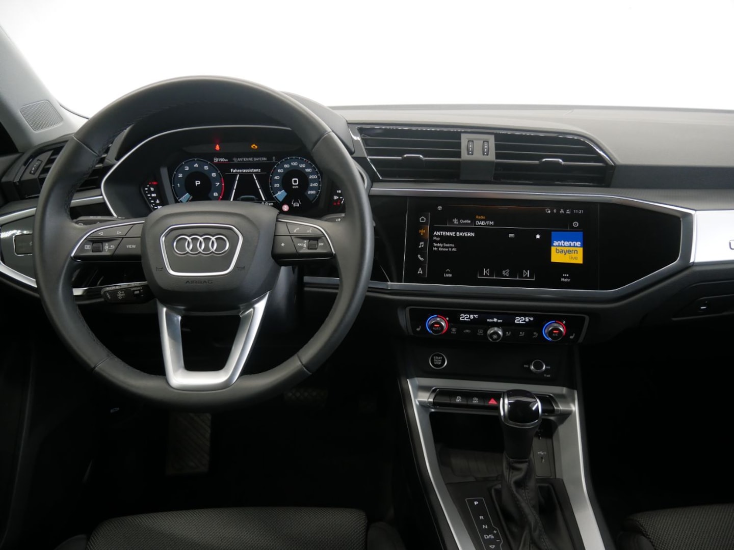 Bild über Audi Q3 advanced 35 TFSI S tronic - für weitere Informationen kontaktieren Sie den Audi Partner