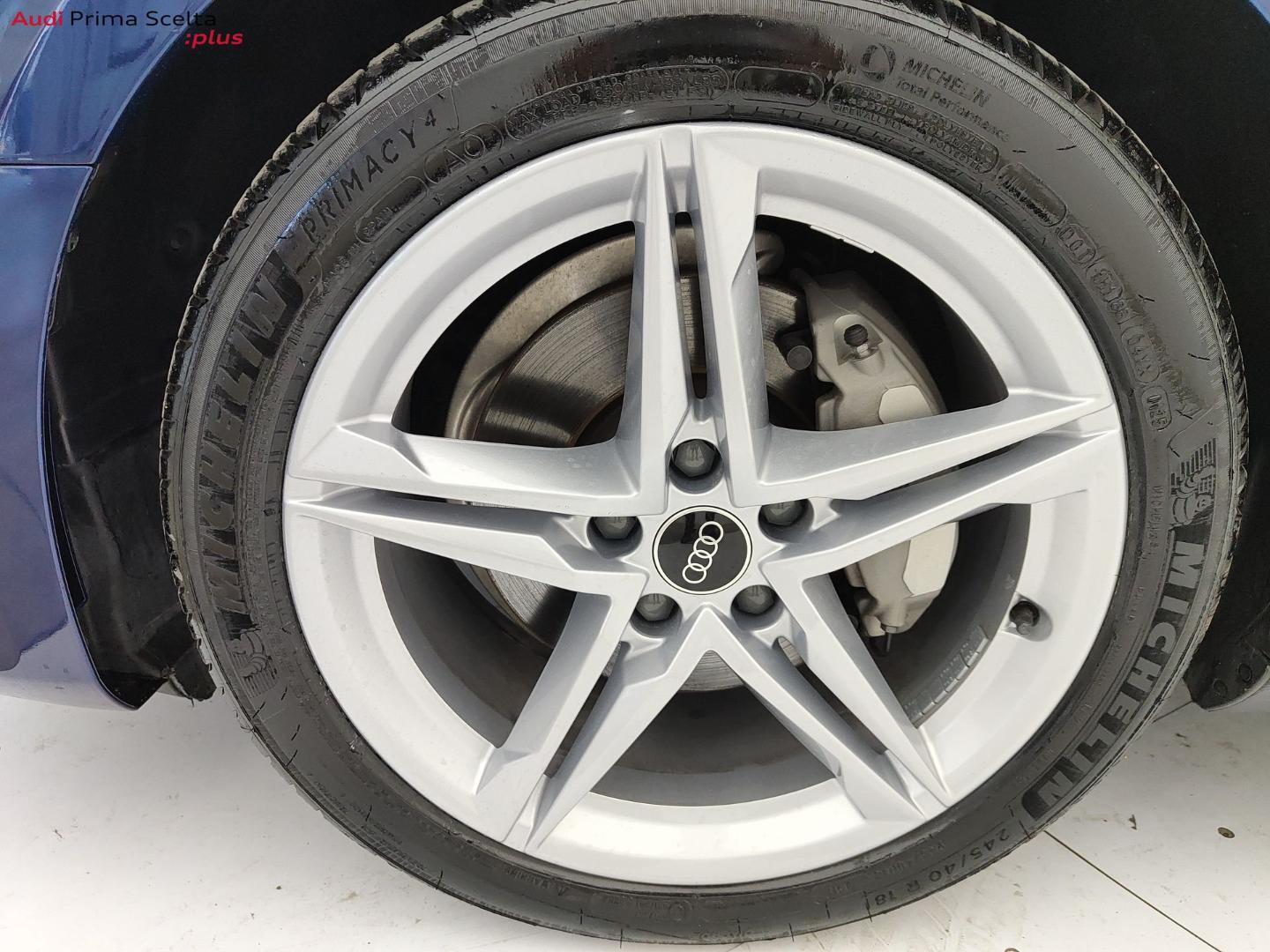 Image about Audi A4 Avant S line edition 40 TDI quattro 150 kW (204 CV) S tronic