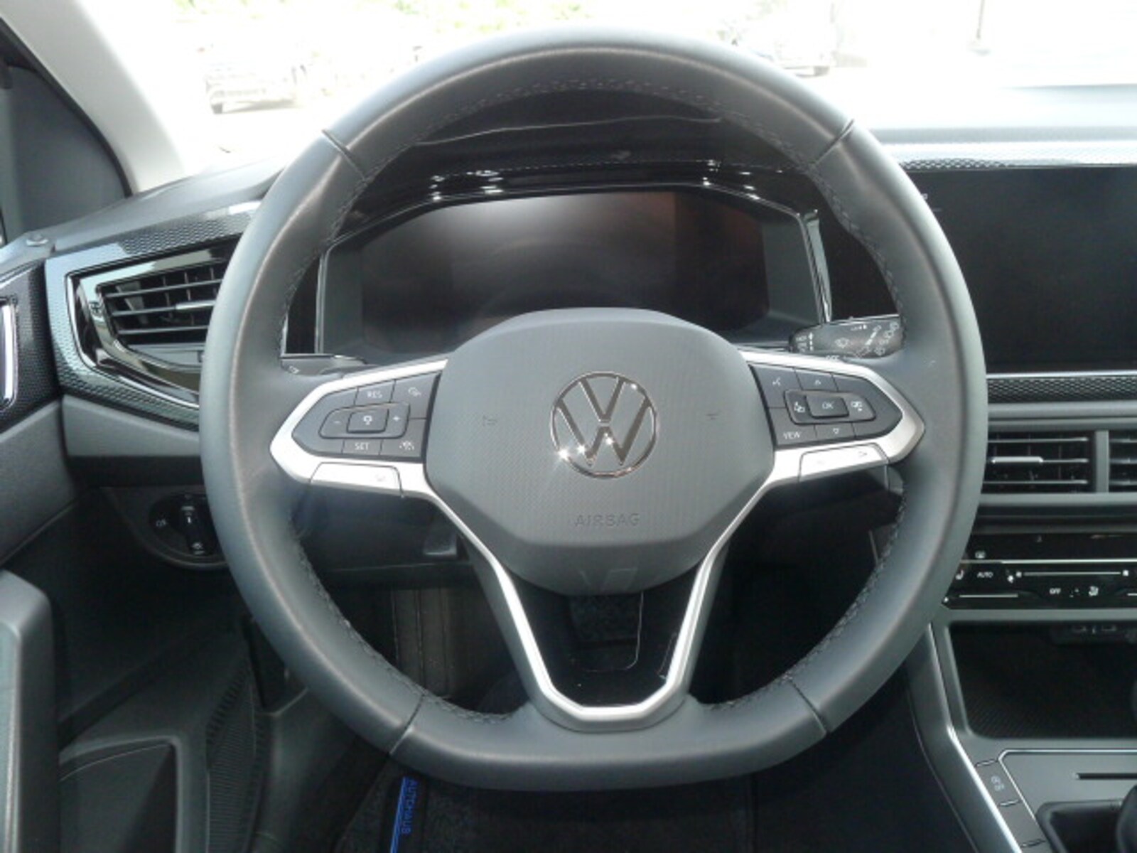 Volkswagen Polo – Bild 12